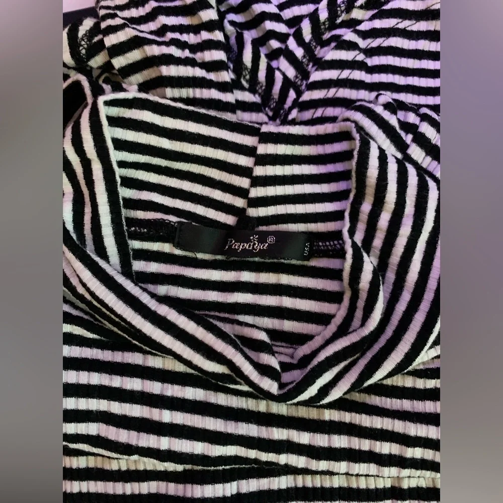 Papaya B&W Striped Dress, Soft Stretchy Black and White - Picture 5 of 10